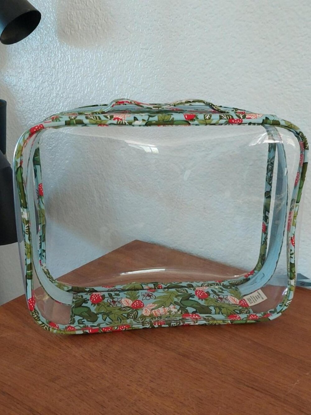 Vera Bradley Light Blue Clear PVC Travel Cosmetic Pouch Strawberry Frog Trim